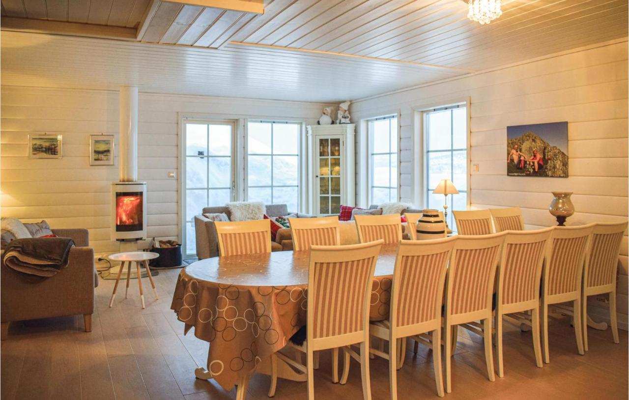 5 Bedroom Cozy Home In Norheimsund Exterior foto